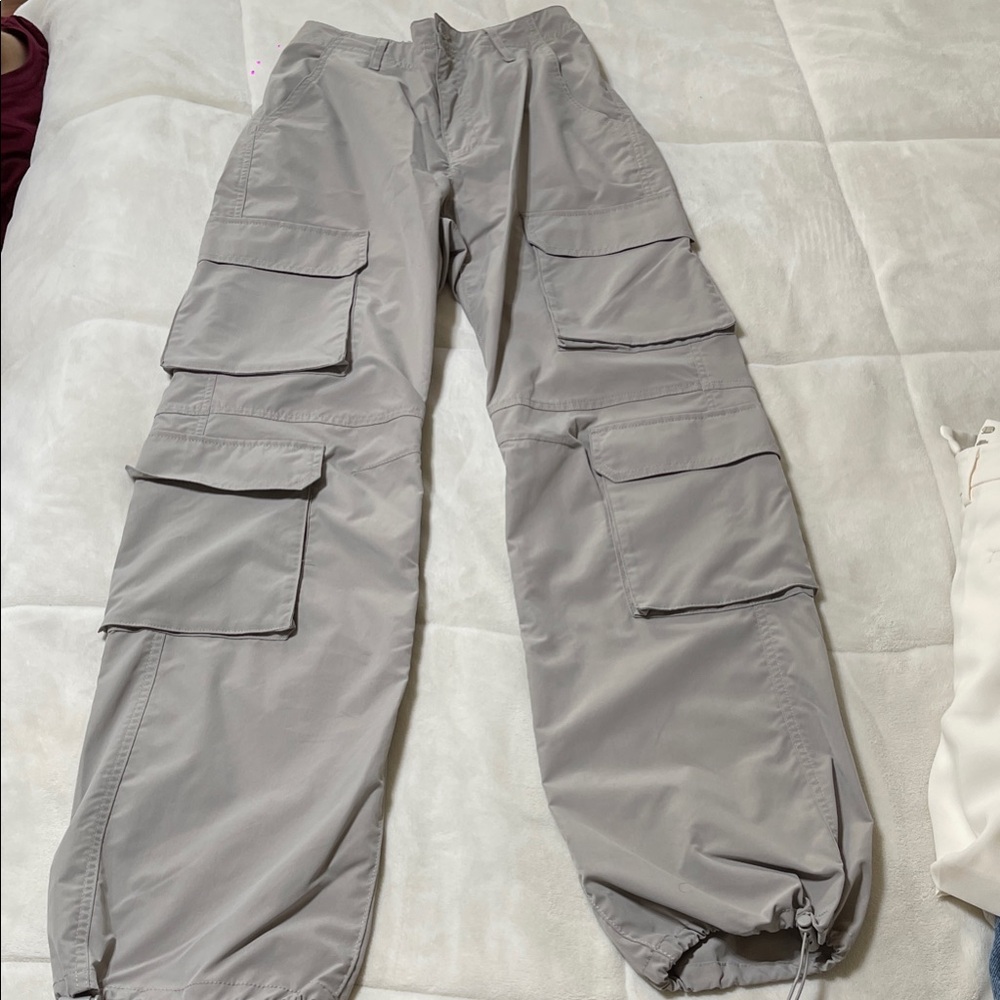 Women's Gray Cargo Joggers small
